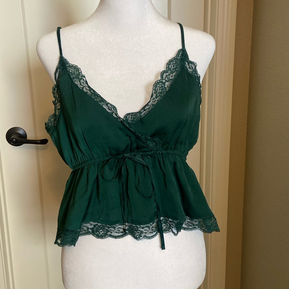 American Eagle Lacey Crop Camisole Top - Sz M